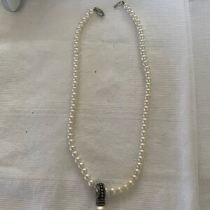 Pearl necklace with silver and pearl drop pendant
